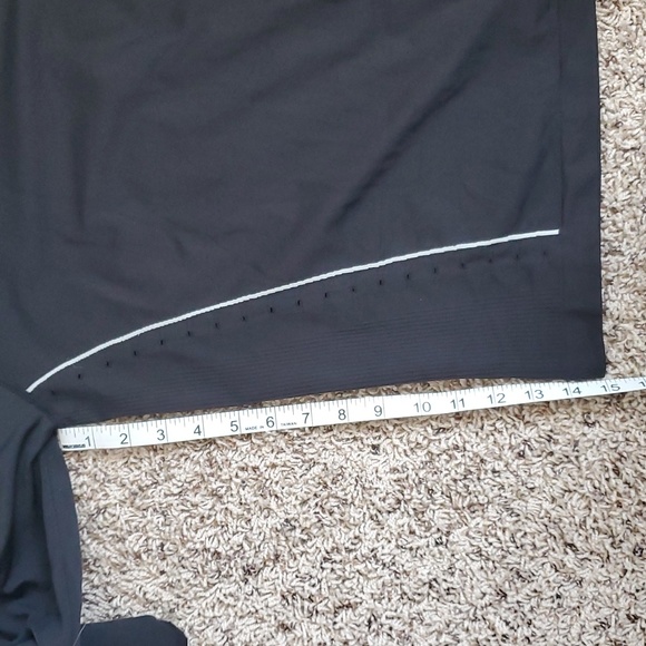 Nike Athletic Top With Hood and Quarter Length Sleeves in Size Small EUC - Picture 13 of 14